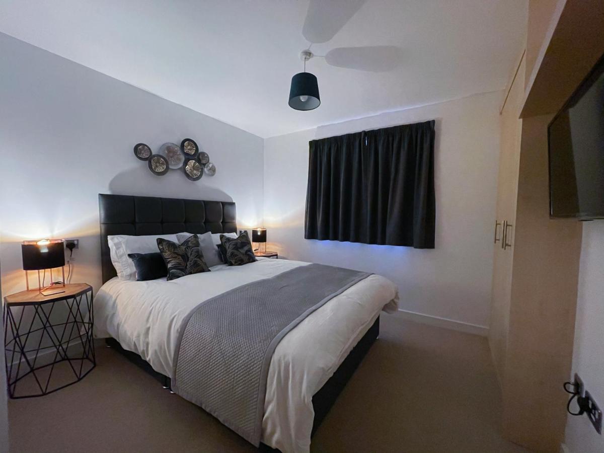 Station Side Penthouse Apartment Wolverhampton Ngoại thất bức ảnh