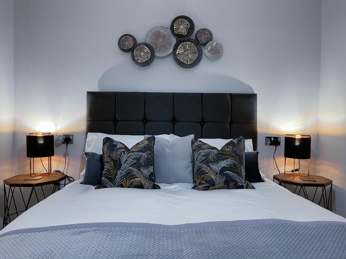 Station Side Penthouse Apartment Wolverhampton Ngoại thất bức ảnh